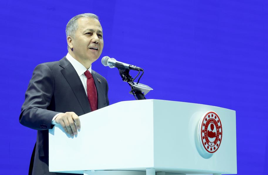 Innenminister Ali Yerlikaya: "Türkei ist ein Land, das in der Migrationsverwaltung ein Modell für die Welt darstellt."