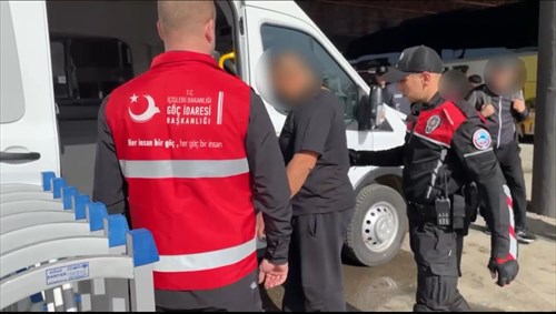 Unser Kampf gegen die irreguläre Migration setzt sich auch während der Feiertage ununterbrochen fort
