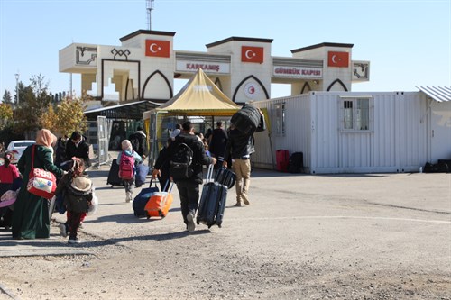 "Innenminister sagte: '175.512 syrische Brüder und Schwestern sind freiwillig, sicher, ehrenhaft und geordnet in ihr Heimatland zurückgekehrt.'"